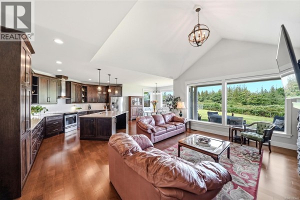 Dining room - 3861 Creekside Dr, Bowser, BC V0R1G0 Photo 3