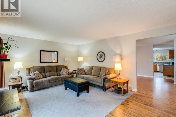 Recreation room - 3866 Carnation Drive, Trail, BC V1R4W9 Photo 5