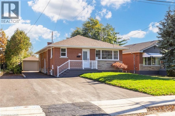 Bedroom - 387 East 19th Street Unit# Upper, Hamilton, ON L9A4S9 Photo 2