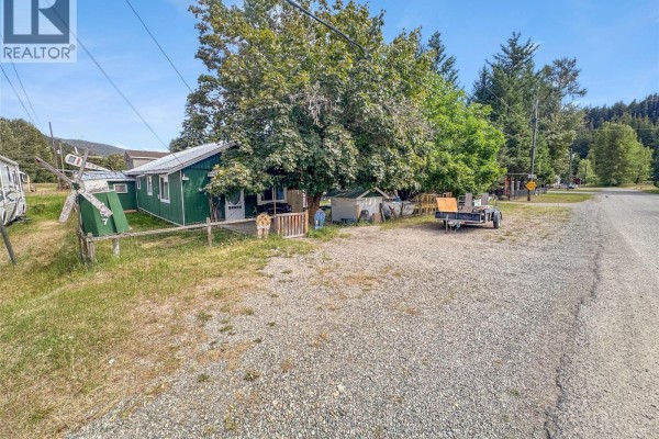 387 Parrish Avenue, Coalmont Tulameen, BC, photo 2