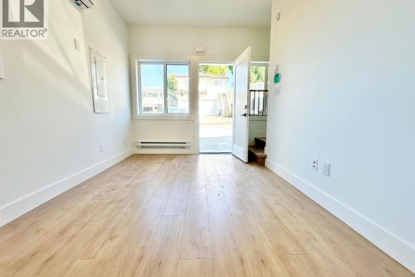 3873 Napier Street, Vancouver, BC V5C3E6 Photo 4