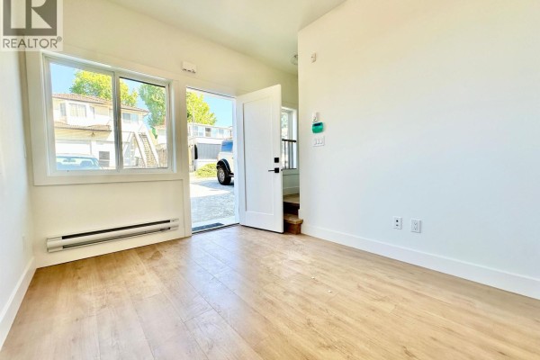3873 Napier Street, Vancouver, BC V5C3E6 Photo 5