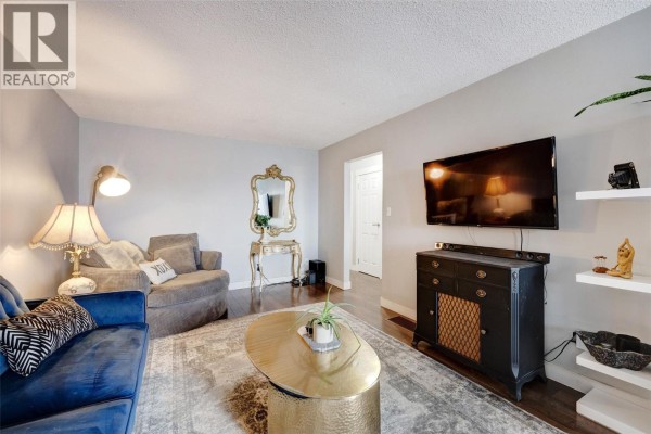 Kitchen - 3874-3876 Glenway Road, West Kelowna, BC V4T1C9 Photo 2
