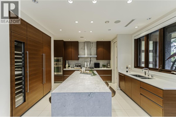 3875 W 36th Avenue, Vancouver, BC, photo 2