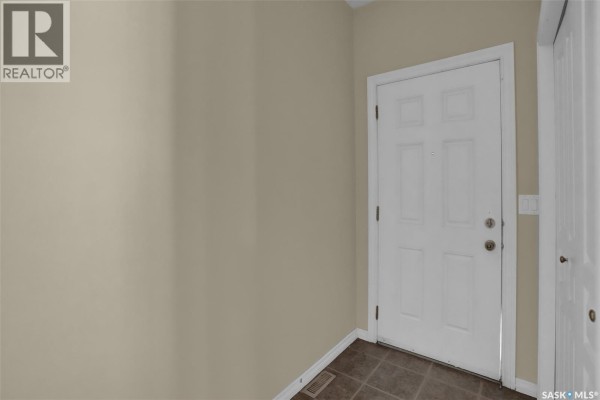 3876 Robinson Street, Regina, SK, photo 3