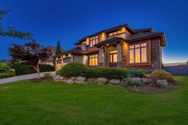 3877 159a Street, Surrey, BC V3Z0Y3 Photo 2