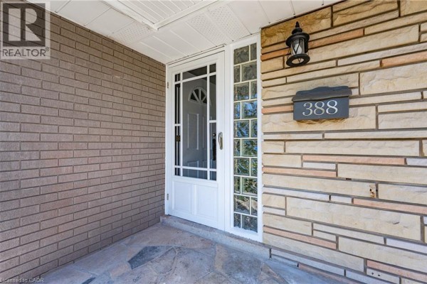 3pc Bathroom - 388 Appleby Line, Burlington, ON L7L2X8 Photo 4