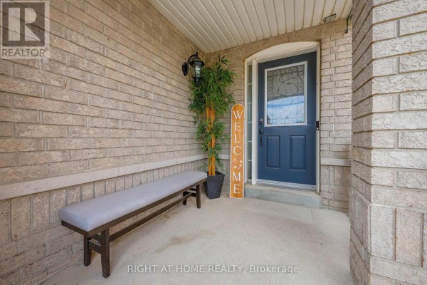 Primary Bedroom - 3881 Partition Road, Mississauga, ON L5N8N2 Photo 4