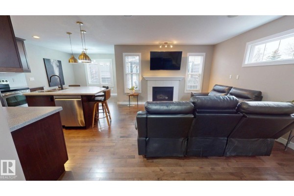 Dining room - 3885 Gallinger Lo Nw, Edmonton, AB T5T4G6 Photo 2