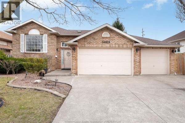 4pc Bathroom - 3888 Aristotle Crescent, Windsor, ON N9G2N9 Photo 4