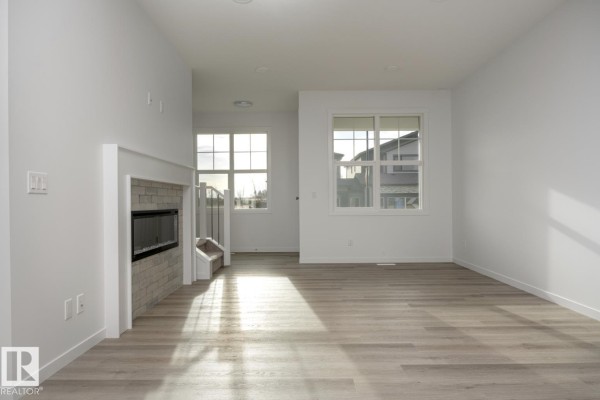 3888 Wren Cr Nw, Edmonton, AB, photo 3
