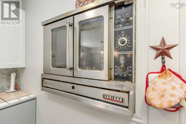 4pc Ensuite bath - 389 Bentley Road, Rockland, NS B0P1E0 Photo 5