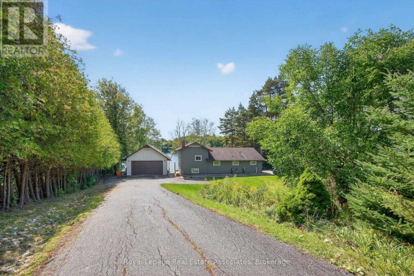 389 Falcon Road, Huntsville, ON, photo 2