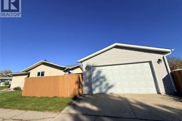 Bedroom - 389 Meighen Crescent, Saskatoon, SK S7L4W6 Photo 3
