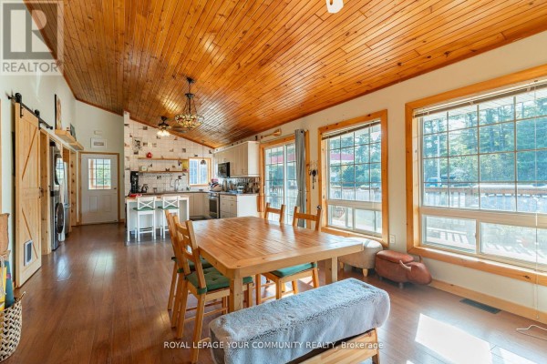 3895 Loop Road, Dysart Et Al, ON K0L1X0 Photo 4