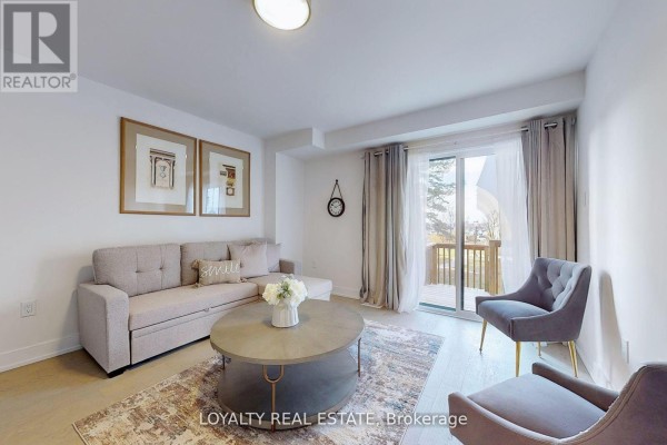 38a-lower Monclova Road, Toronto, ON M3M0A6 Photo 2