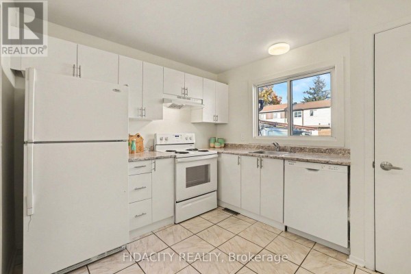 39 - 44 Foxfield Drive, Ottawa, ON K2J1P7 Photo 4