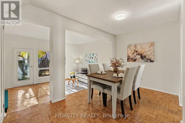 39 - 44 Foxfield Drive, Ottawa, ON K2J1P7 Photo 5
