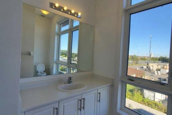 Eating area - 39 - 9440 The Gore Road, Brampton, ON L6P4P9 Photo 4