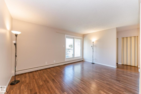 Primary Bedroom - #39 11245 31 Avenue Nw, Edmonton, AB T5J4G8 Photo 4