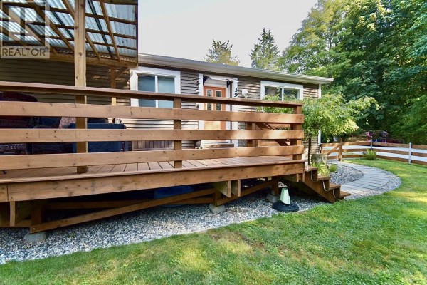 39 1413 Sunshine Coast Highway, Gibsons, BC V0N1V5 Photo 5