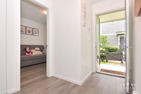 39 15850 85 Avenue, Surrey, BC V4N6W2 Photo 3