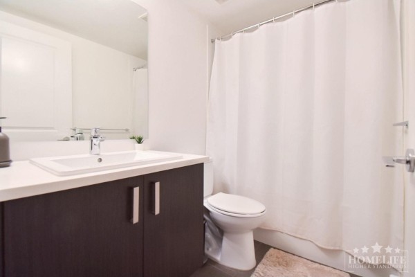 39 15850 85 Avenue, Surrey, BC V4N6W2 Photo 5