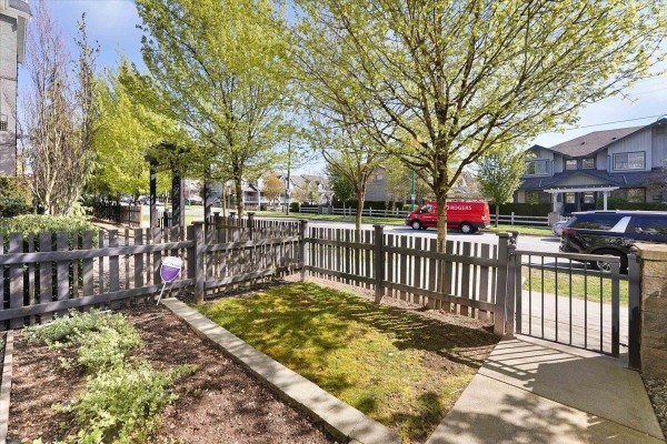 39 19180 65 Avenue, Surrey, BC V4N6M5 Photo 4