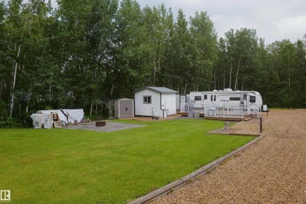 39 59316 Rge Rd 54, Rural Barrhead County, AB T7N1N3 Photo 4