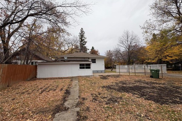 Primary Bedroom - 39 5th Avenue Se, Dauphin, MB R7N2B6 Photo 4
