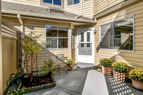 39 6140 192 Street, Surrey, BC V3S7V7 Photo 3