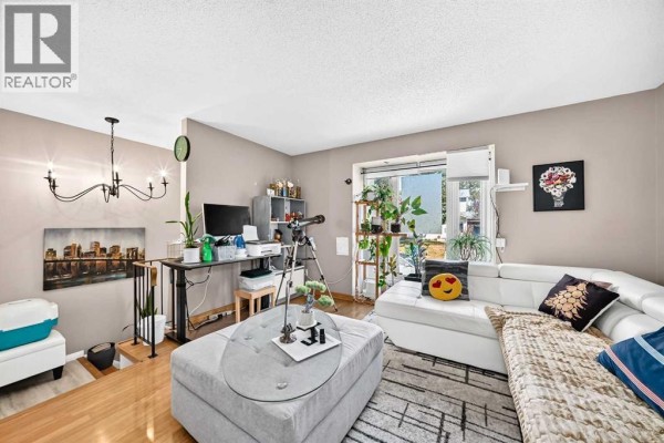 Dining room - 39 Aberdare Way Ne, Calgary, AB T2A6T6 Photo 3