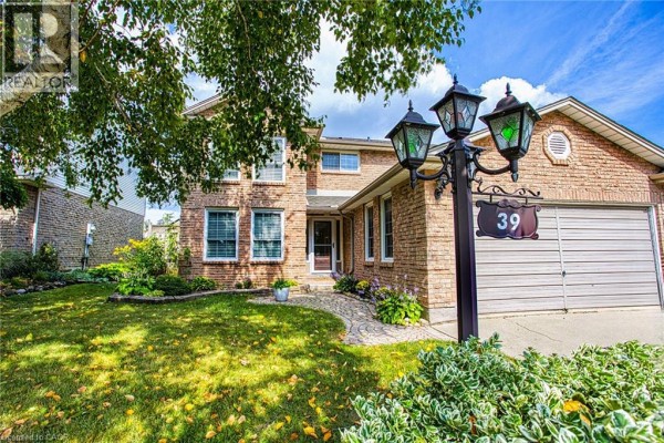 39 Ainsworth Street, Stoney Creek, ON, photo 3