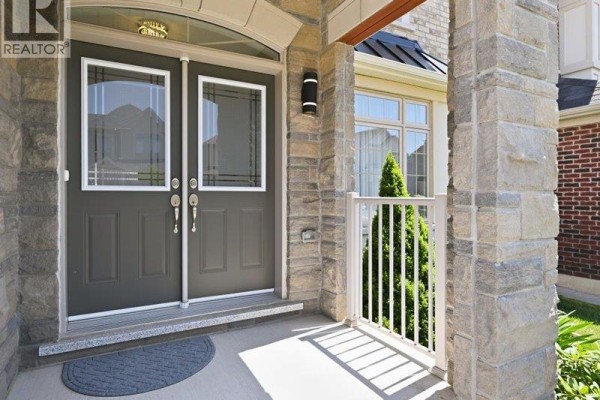 39 Avanti Crescent, Waterdown, ON, photo 3