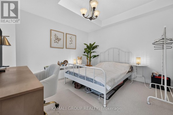 Family room - 39 Beverley Glen Boulevard, Vaughan, ON L4J0G8 Photo 5