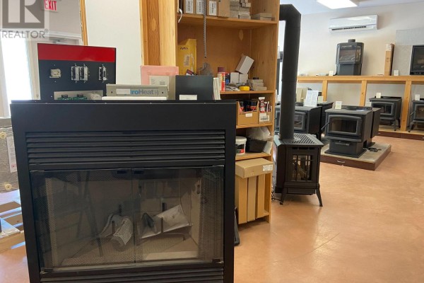 39 Bobcaygeon Road, Minden Hills, ON K0M2K0 Photo 4
