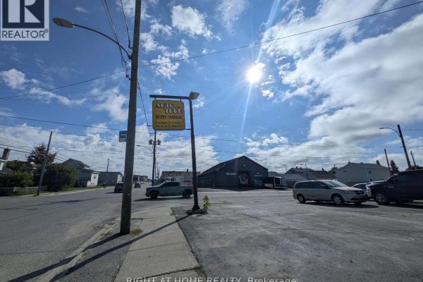 39 Bruce Avenue, Timmins, ON P0N1H0 Photo 2