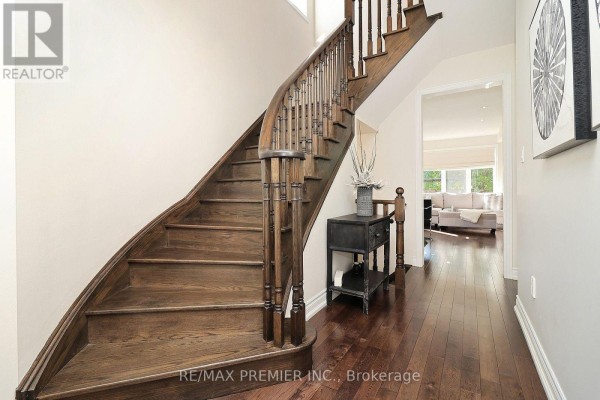 39 Caliber Court, King, ON, photo 3