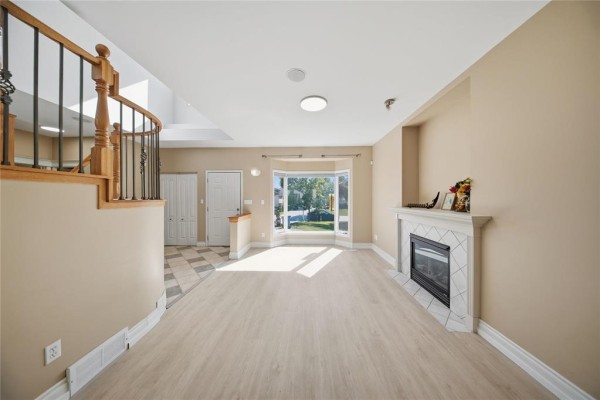 Living room - 39 Craigmohr Drive, Winnipeg, MB R3T6A5 Photo 5
