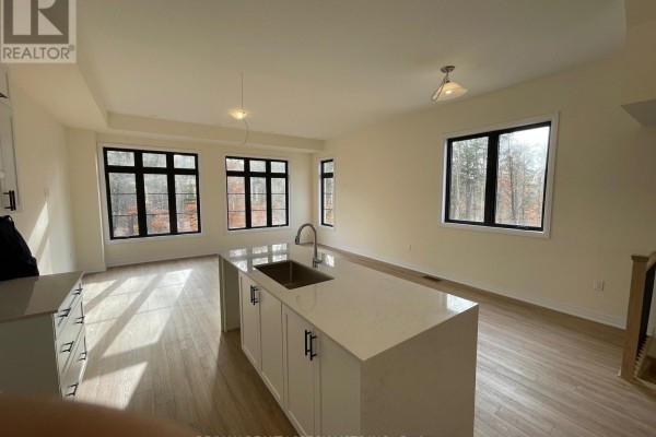 39 De La Roche Drive, Vaughan, ON L4H5G4 Photo 3