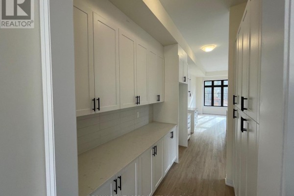 39 De La Roche Drive, Vaughan, ON L4H5G4 Photo 4