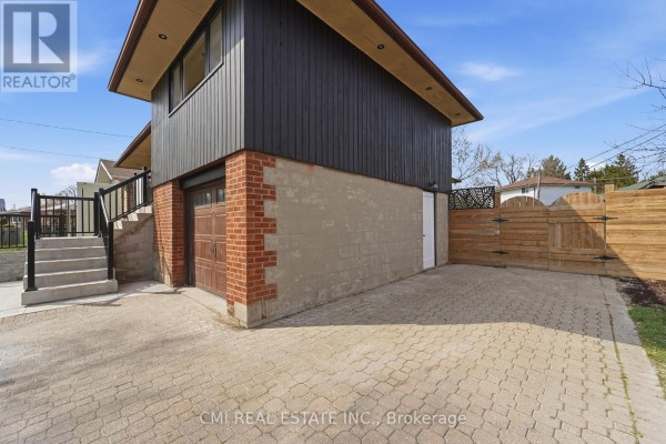 Primary Bedroom - 39 Earlton Road, Toronto, ON M1T2R4 Photo 5