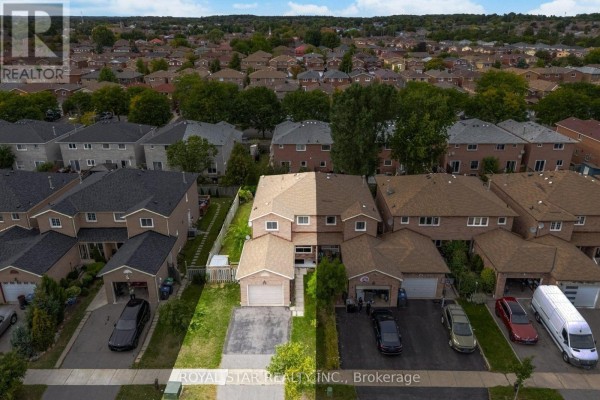 Dining room - 39 Ebby Avenue E, Brampton, ON L6Z3T1 Photo 2