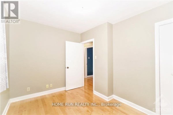 39 Epworth Avenue, Ottawa, ON, photo 3