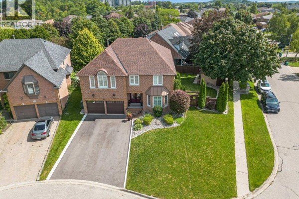 39 Falcon Court, Cambridge, ON, photo 3