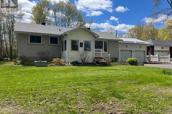 39 Golf Club Road, Rideau Lakes, ON, photo 3