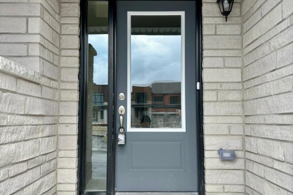 39 Griffith Street, Aurora, ON, photo 2