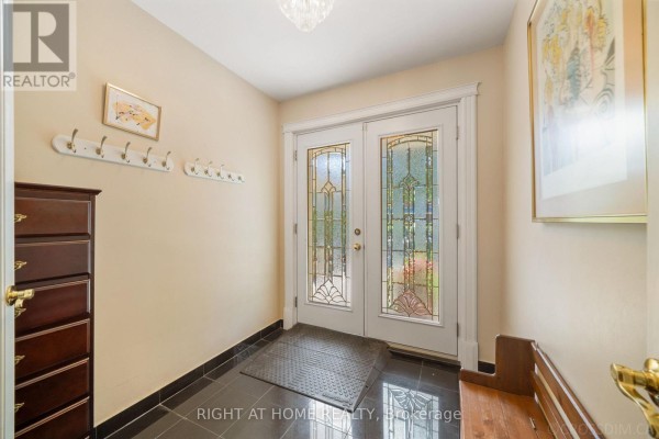 Bedroom 2 - 39 Grovetree Road, Toronto, ON M9V2Y4 Photo 5