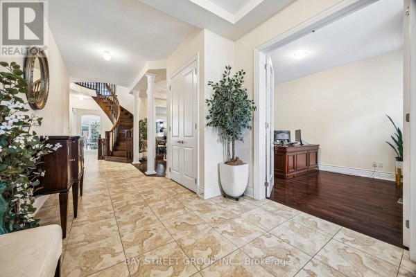 Foyer - 39 Harley Drive, Vaughan, ON L4H3P4 Photo 5