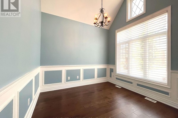 Dining room - 39 Larkin Avenue, King, ON L7B0N9 Photo 3